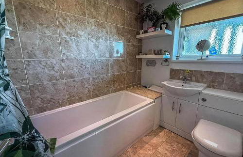 Lovely 5 Berth Bungalow At Waterside Village Park In Corton Ref 14006W - Photo 19