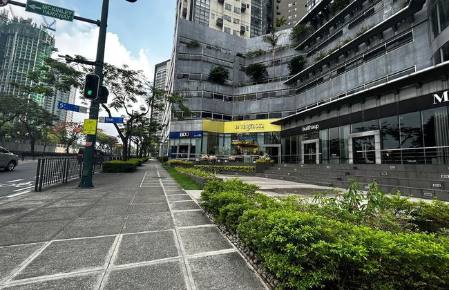 Oasis Regency at Fort Victoria BGC - Photo 29