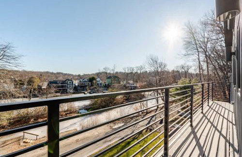 Modern Lakeview Home with Private Dock Sleeps 5 - Foto 45