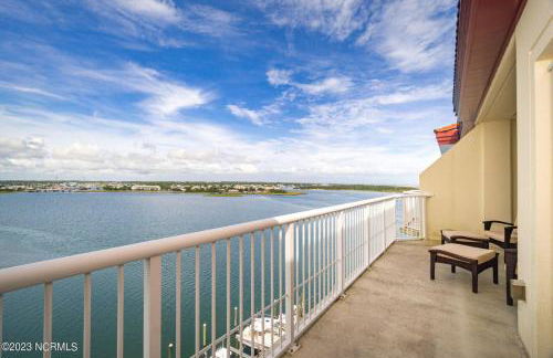 Waterfront Resort , World Class Marina & Slip - Foto 7