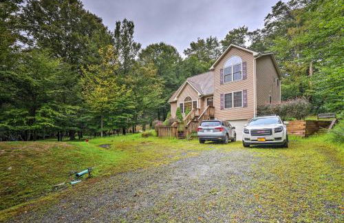 Pocono Mountain Home with 3 Community Lakes! - Foto 22
