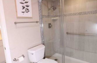 Pool Theater Convenient Location 4bedroom2 bath - Foto 19