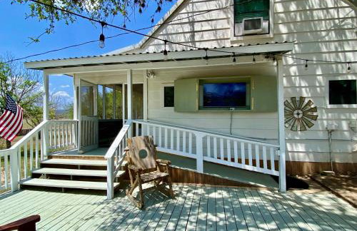 Away at the River - Foto 11