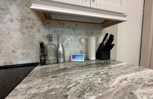 Brand New Luxury 4 bedroom heated pool home - Foto 29