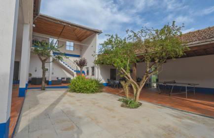 Large, converted farmhouse with pool - Foto 71