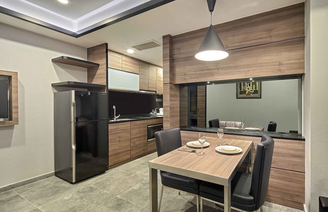 Orchard Grand Court - Photo 22