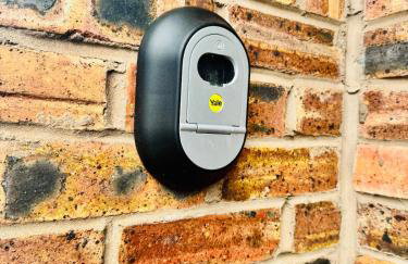 Luxury 5BR Stay With City Access - Photo 27