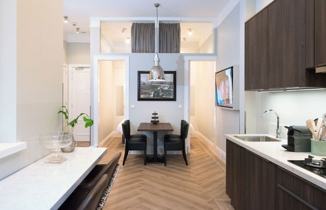 BizStay Park Central Executive - Photo 1