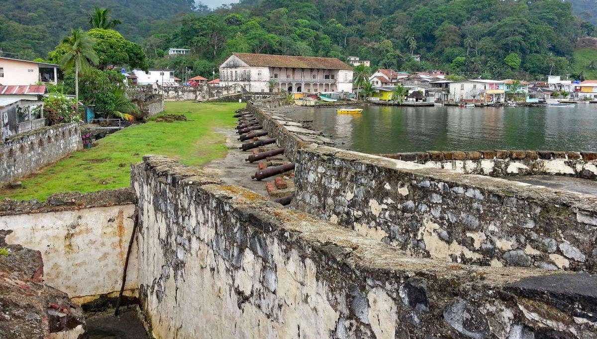 Day Trip to the San Lorenzo & San Jeronimo Forts - Foto 2