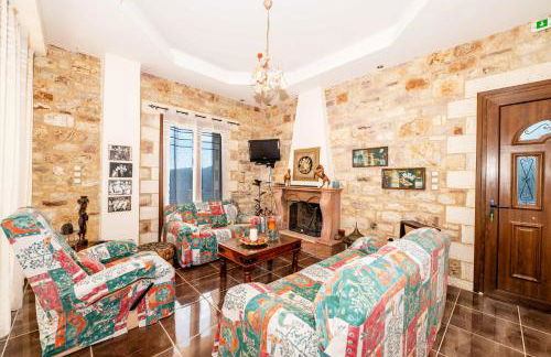 Mountain Oasis - Pool & Playground near Neda Falls - Foto 22