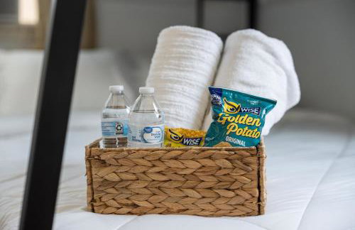 Welcoming Apartment - 10 min Light Rail Access - Foto 21