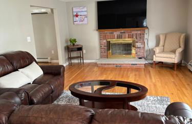 Boston Single Family House - Super Quiet and Private - Foto 8