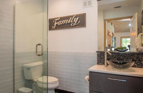 Bay Breeze House Waterfront home with pool - Foto 12