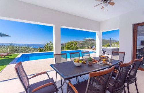 Villa Flora with a 53 sqm private pool with Cinema room with projector and 4 en-suite bedrooms - Foto 6