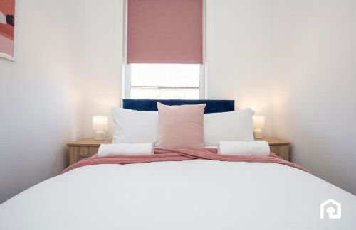 Vacant Nests The Fredrick Close to sea front - Photo 51