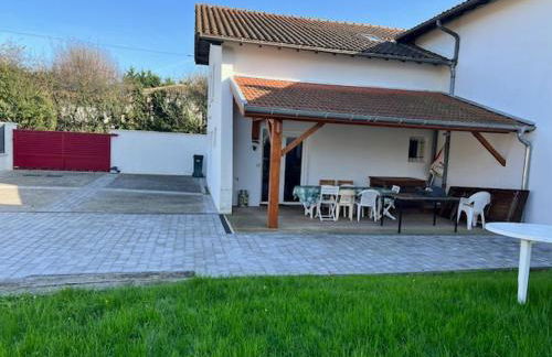 Chez Mamie à l'écurie ! - Foto 1