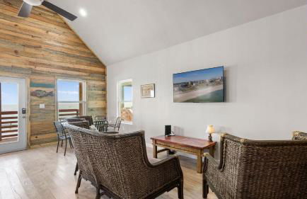 Waterfront Escape w/ Views Shared Pool & Boat Dock Orange Crush by Avantstay - Foto 18