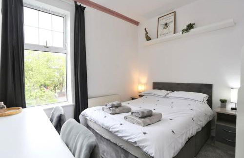 The Hot Tub Townhouse by Holiday Heim - Photo 10