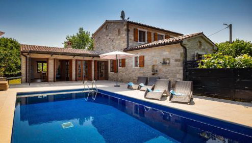 Rustic villa Nonna Lucia with pool in Groznjan - Foto 1