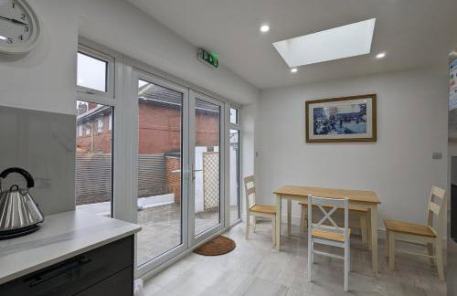 5 Ensuite Bedroom House Near Centre Free Parking - Foto 14