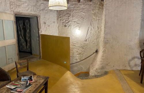 Logement atypique tout en pierre - Foto 8