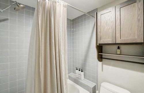 Sunstone Mesa Luxe Broadmoor Getaway w Hot Tub - Foto 57