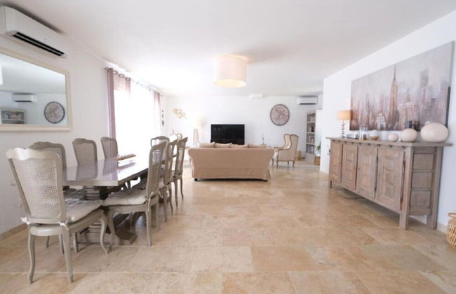 Charming Holiday Home With Private Pool - Foto 33