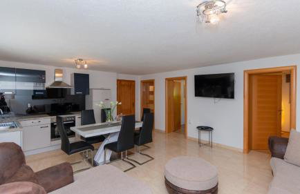 Beautiful Villa Mia with pool in Makarska - Foto 20