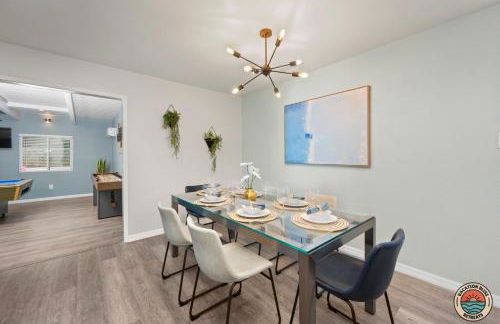 The Splash Society-Pool, Spa, Games, and Vibes - Photo 17