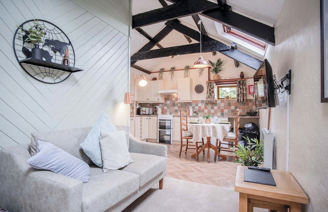 The Loft - 1 Bedroom Apartment - Photo 21