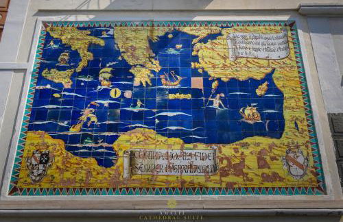 Amalfi Cathedral Suite - Photo 26