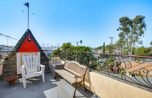 1 Mi to Ocean! Home with Rooftop Deck in Long Beach - Foto 8