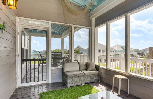 2 Blocks to Shore Crystal Beach House with Yard! - Foto 20