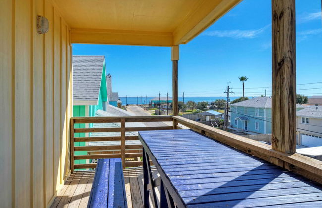 6bdr, Balcony w/ Bay View, Shared Pool + Boat Dock Keeper Red by Avantstay - Foto 1