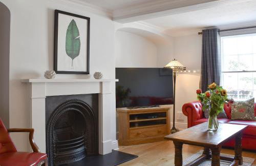 The Townhouse - Photo 1