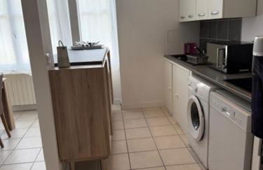 OULLINS T3 COSY 70M2 - 6 Pers 2 Chambre - 2 Mezzanines Métro & centre à Pied - Foto 34