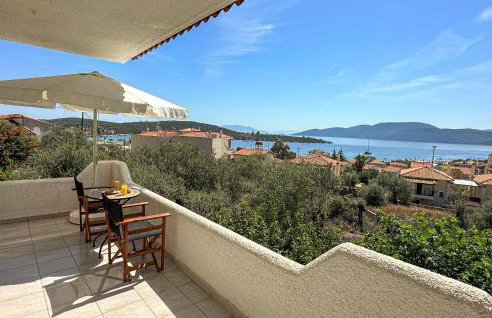 Nice Apartment In Korfos, Korinthos - Foto 8