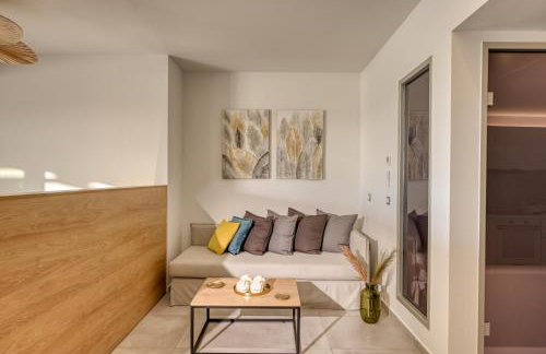 Thimios Suites Adults Only - Photo 44