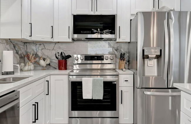 4b 2b w Hot Tub BBQ Firepit 9mins to Beach - Foto 6