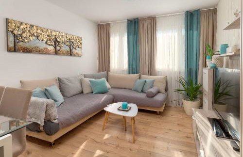 Adriatic Skyline Suite - Photo 8