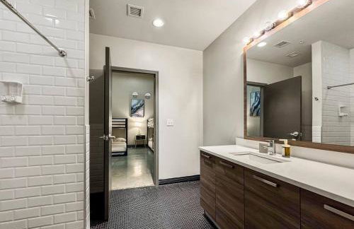 Spacious 222 3bd Sleeps 18 Free Parking - Foto 17