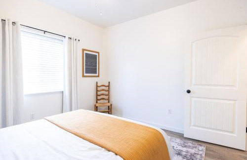 Modern Townhome Enclosed Garage WD - Foto 22