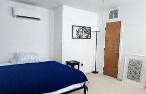 Arlington Contemporary 5 BDRM Home - Foto 18