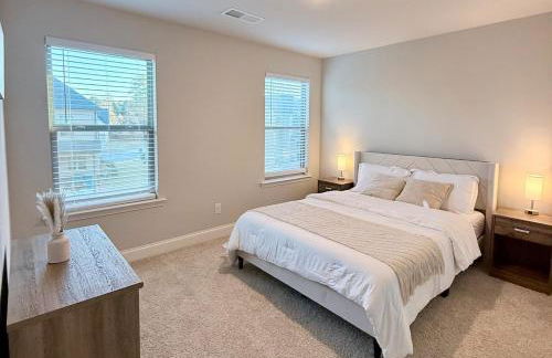 Luxury 5 Bedroom 4 bath open kitchen living room - Foto 6