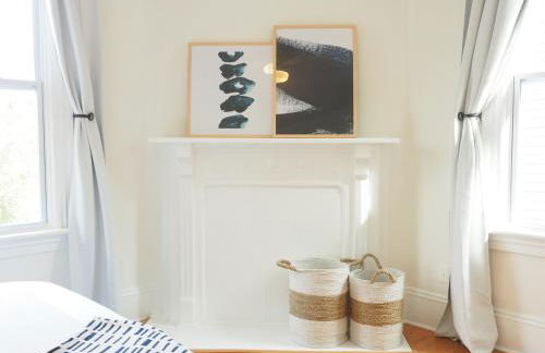 Stunning Forsyth Park Victorian - Walk to it all! - Foto 9