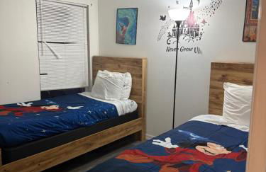 SOLANA 7 Bed Rooms FAMILY VACATION VILLA-Private Pool and SPA - Photo 28