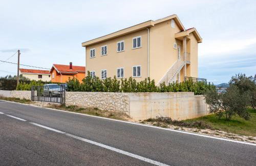 Simplistic Apartment in Neviđane near Sea beach - Foto 61
