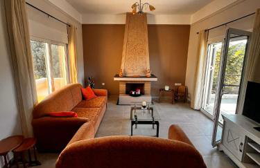 Marys Home Eretria - Photo 11