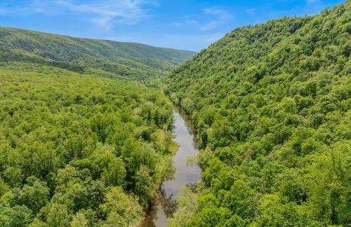 River Walk Cottage - Hot Tub - Pet Friendly - Swing - Screen Porch - River Access - Fire Pit - Wifi - Grill - Deck - King Bed - Foto 59