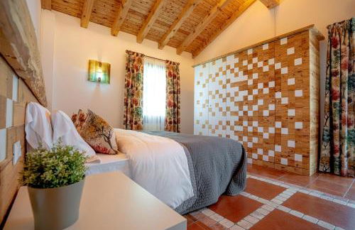 GATTO IN VIGNA - Foto 10